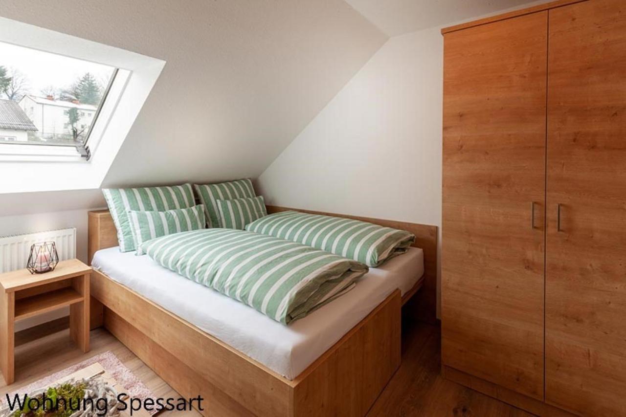 Gaestehaus Zur Quelle Wächtersbach Exteriör bild